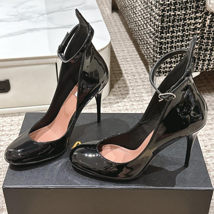 ALAIA ROUND-TOE HIGH HEELS 10 CM IN BLACK CALFSKIN