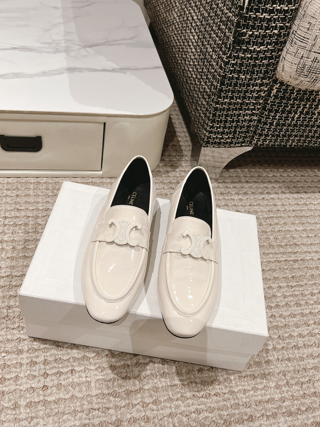 TRIOMPHE LOAFER IN WHITE PATENT CALFSKIN