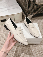 TRIOMPHE LOAFER IN WHITE PATENT CALFSKIN