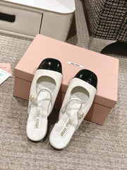 FLAT MULE IN WHITE MIX BLACK PATENT CALFSKIN