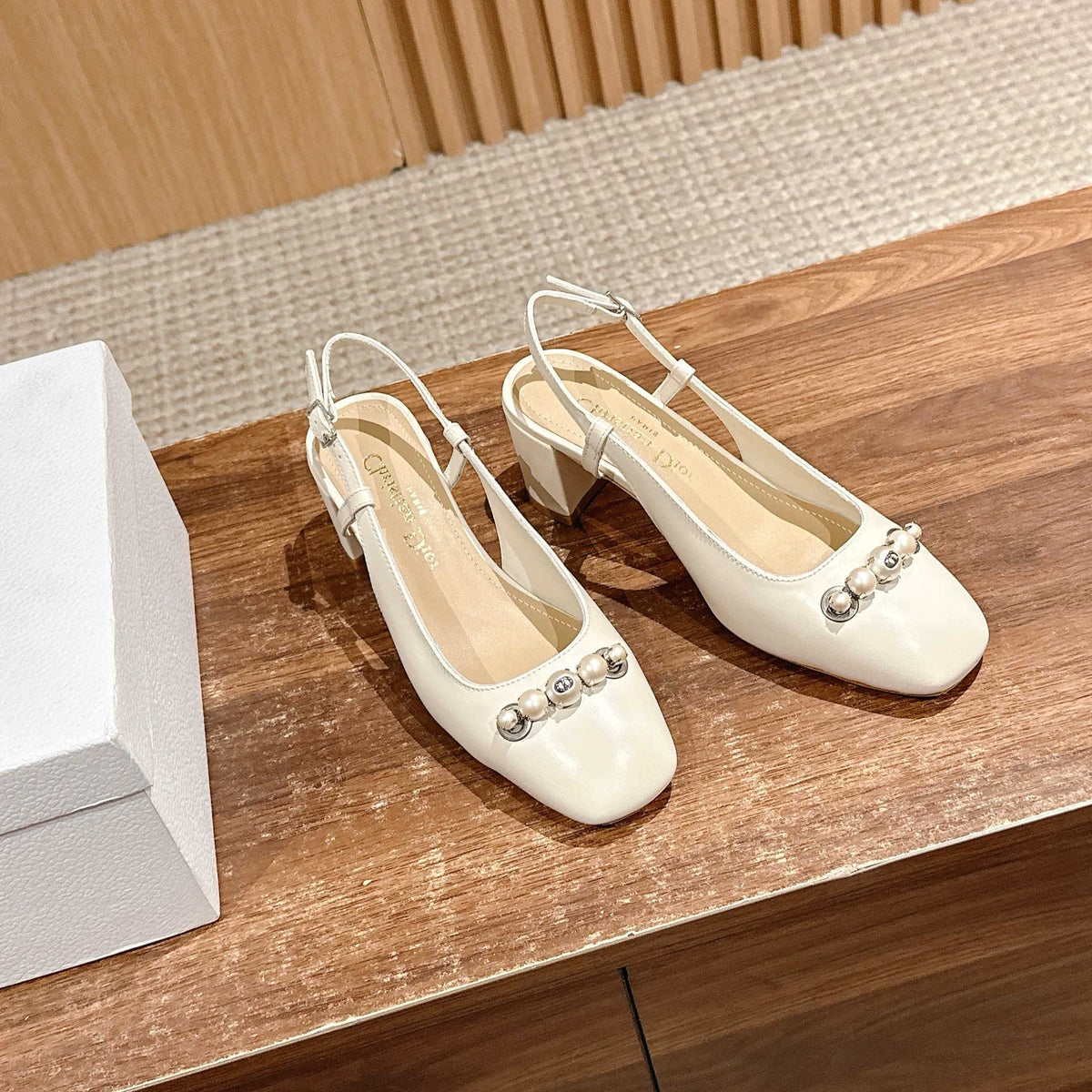 DIOR HIGH SLINGBACK 55 MM 25S IN CREAM WHITE LAMBSKIN PEARL DETAILING