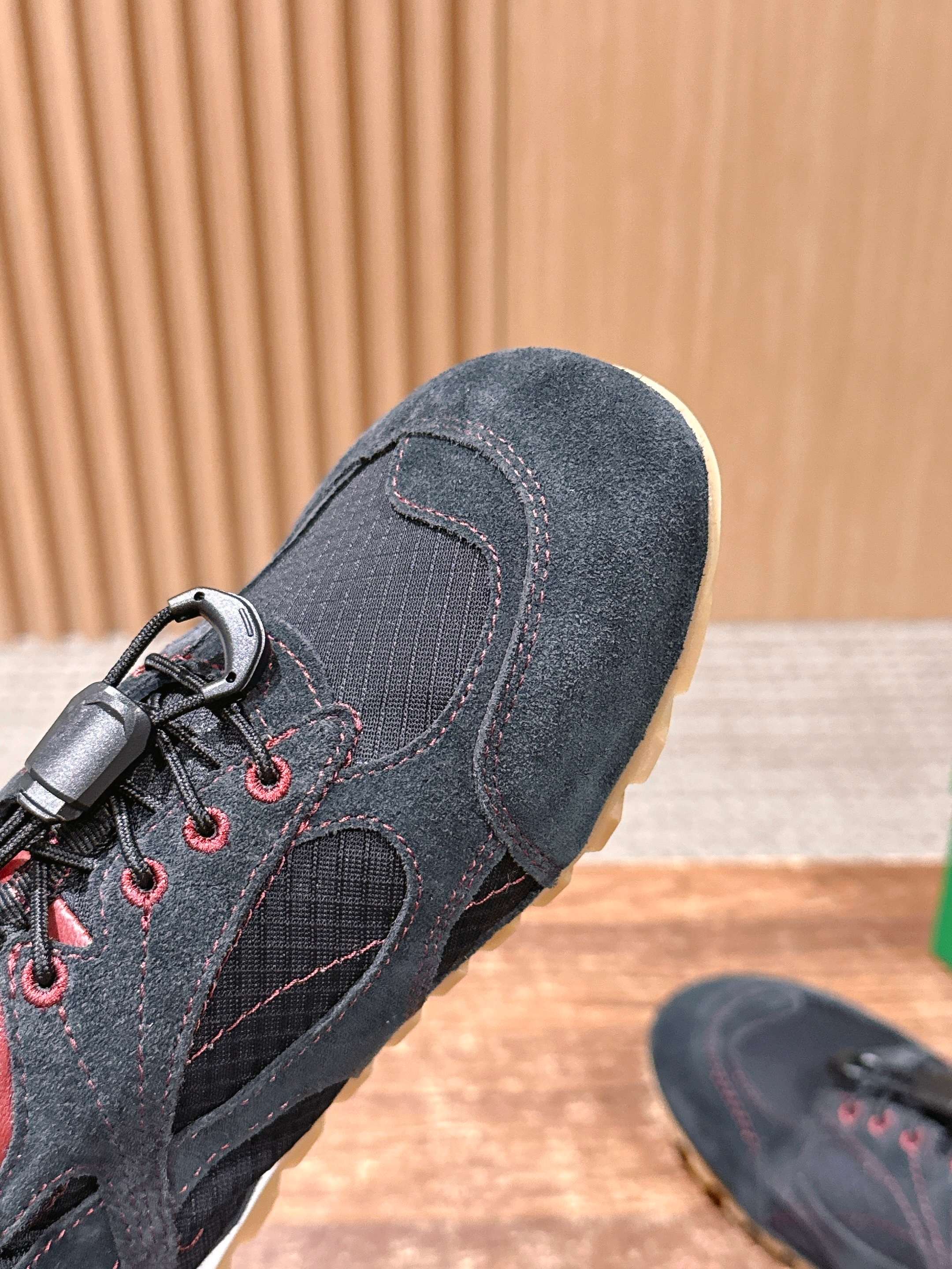 BOTTEGA VENETA 26S SNEAKERS IN DARK BLUE GREY SUEDE AND MESH FABRIC