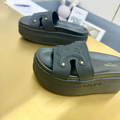 BLOCK SLIDES WITH TRIOMPHE IN BLACK SMOOTH CALFSKIN