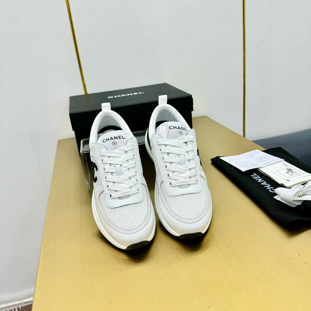 CLASSIC TRAINER IN WHITE MERCERIZED VELVET