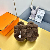 CHYPRE SANDAL IN WALNUT BROWN SHEARLING