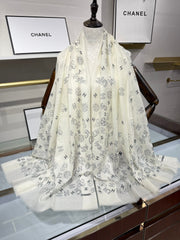 CHANEL 25S SCARF 200 IN CASHMERE 706596