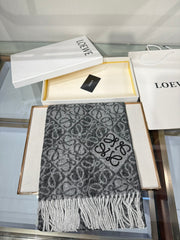 LOEWE 25S SCARF 180 IN CASHMERE WOOL 706573