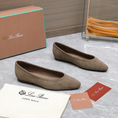 CLASSIC BALLET SHOES IN HEAVY BROWN SUEDUE