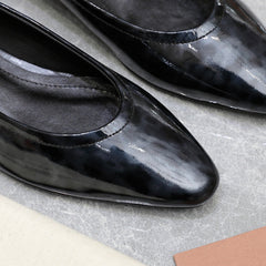 CLASSIC BALLET SHOES IN BLACK LEOPARD GLOSSY LEATHER