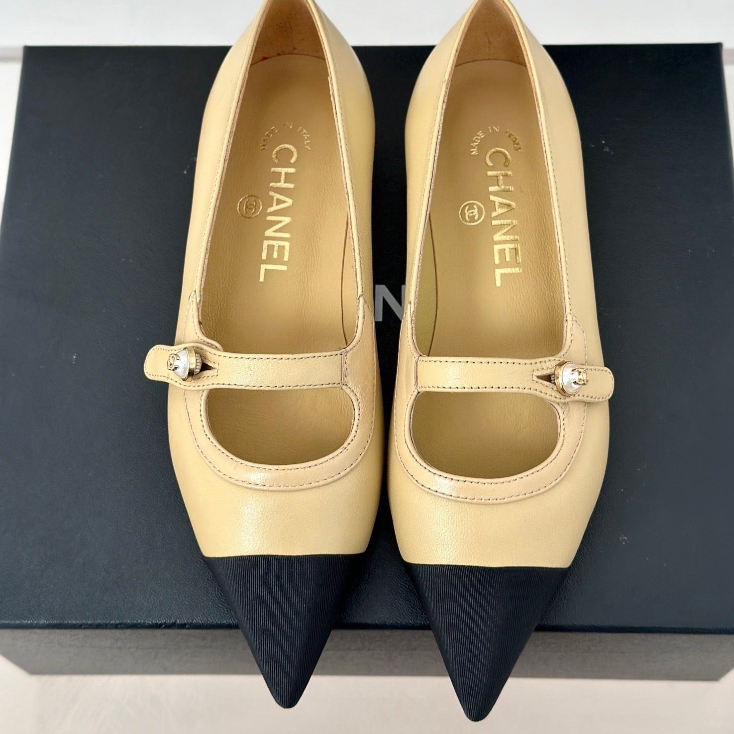 Double C Milan Runway Pointed Toe Mary Jane Shoes Dark Cream Black Lambskin