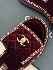 FLAT CHAIN HEART SLIPPER IN PLUM PURPLE VELVET