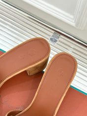 HIGH HEELS IN BROWN SUEDE AND LAMBSKIN