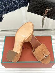 HIGH HEELS IN BROWN SUEDE AND LAMBSKIN