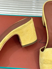 HIGH HEELS IN YELLOW SUEDE AND LAMBSKIN