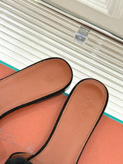 FLAT SANDALS IN BLACK SUEDE AND LAMBSKIN