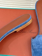 FLAT SANDALS IN BLUE SUEDE AND LAMBSKIN