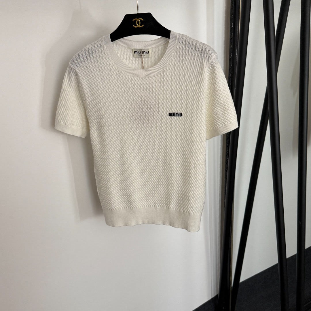 MIUMIU SHORT-SLEEVE KNIT TOP STYLE 421