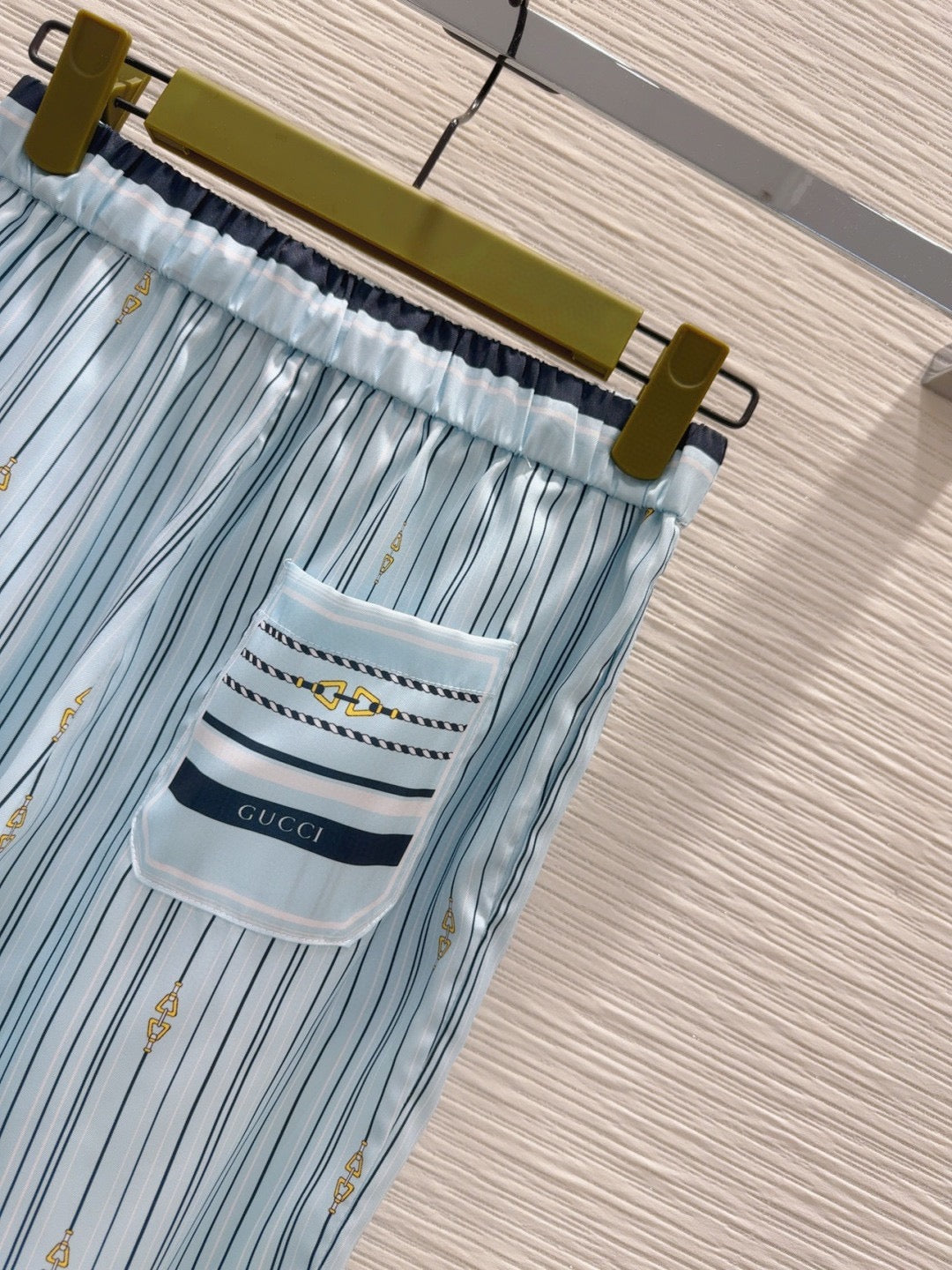 GUCCI LONG-SLEEVE SHIRT AND WIDE-LEG PANTS SET STYLE 15