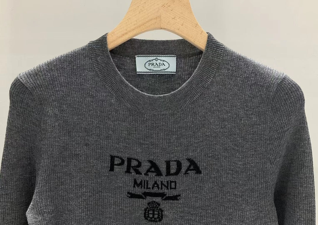 PRADA CREWNECK KNIT TOP STYLE 10