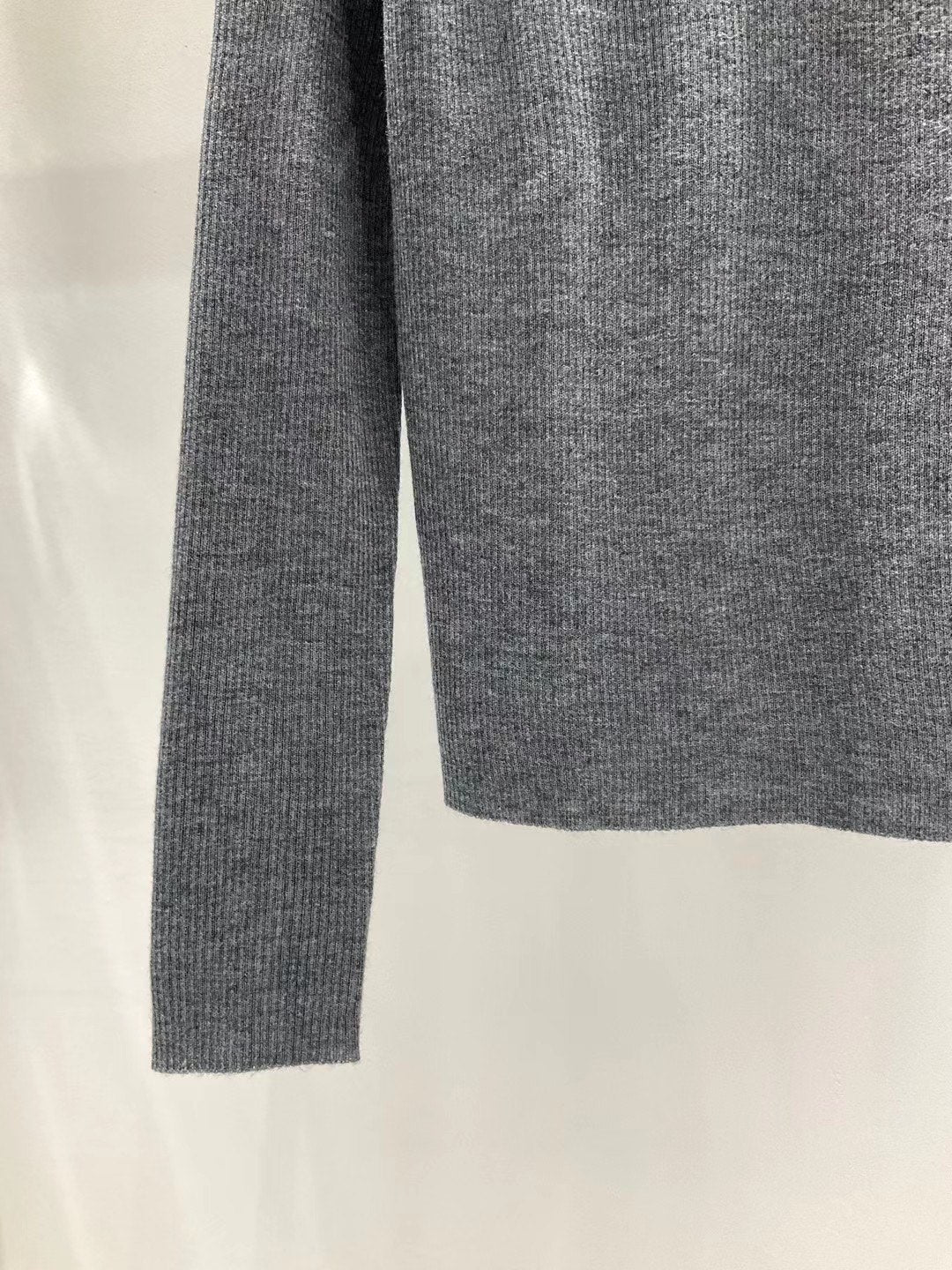 PRADA CREWNECK KNIT TOP STYLE 10