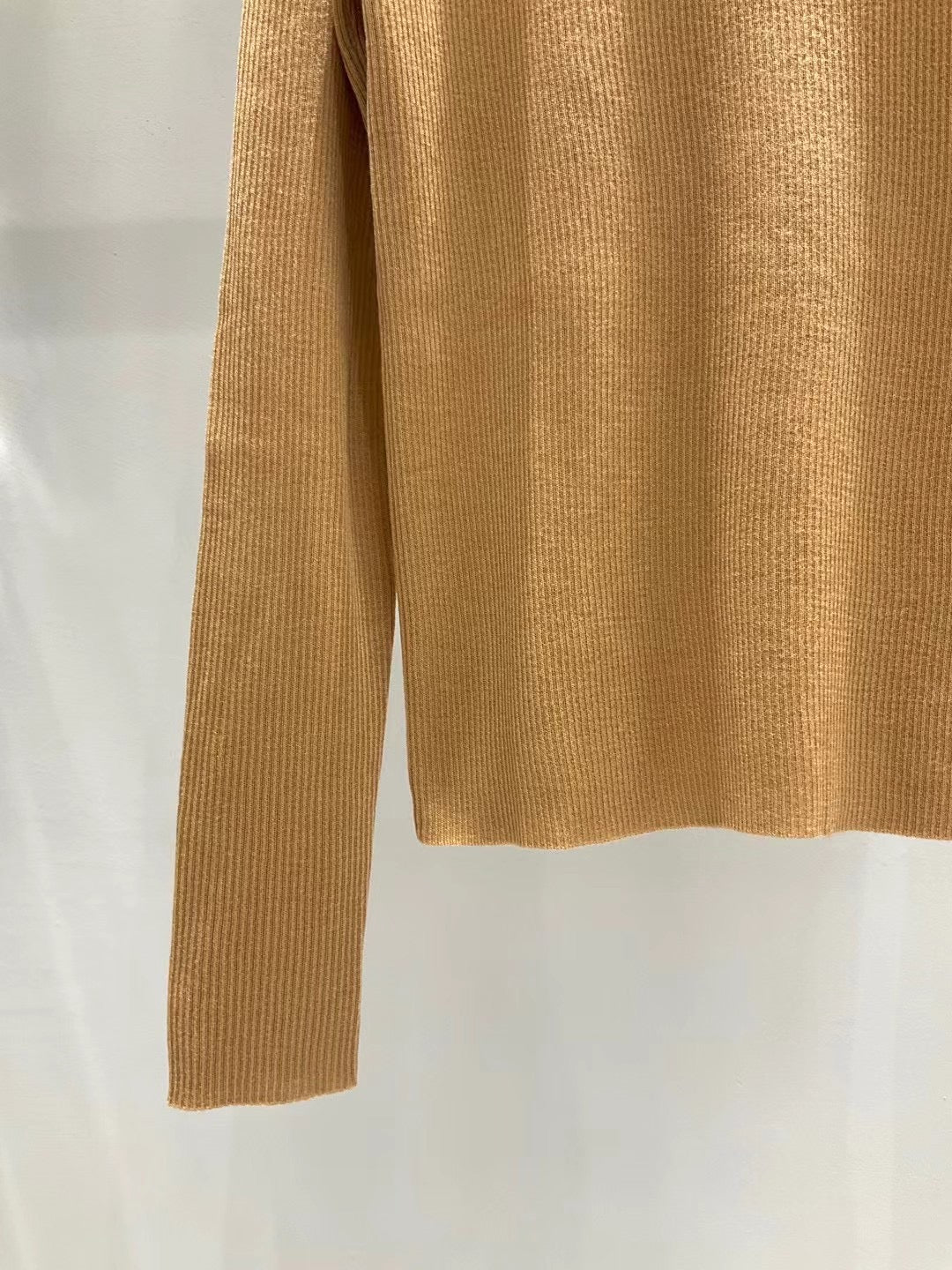 PRADA CREWNECK KNIT TOP STYLE 11