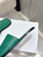LOEWE 25 FLAT SLIPPERS VIBRANT GREEN CALFSKIN