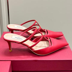 ROCKSTUD WISPY CHERRY RED CALFSKIN MULE 60MM