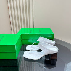 MARELLA THONG IN WHITE LEATHER WITH SIGNATURE INTRECCIATO INSOLE 55 MM