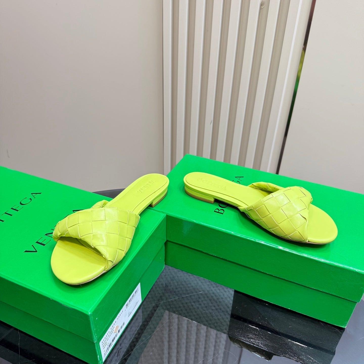 BLINK FLAT MULE IN NEON YELLOW INTRECCIATO LEATHER