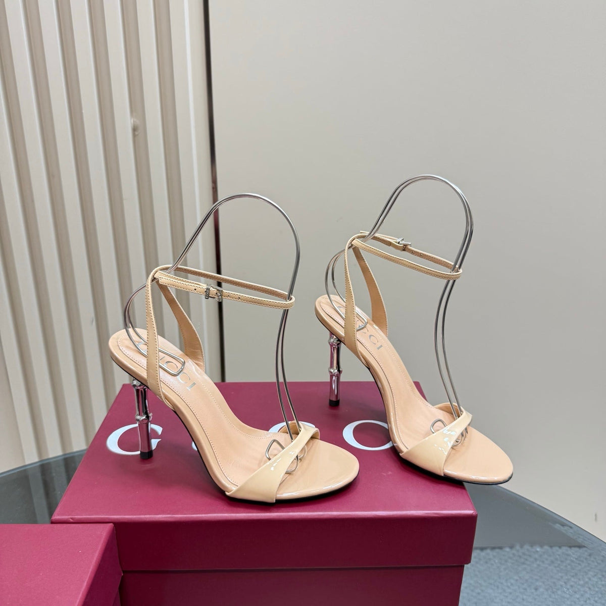 STRAP HIGH BAMBOO-EFFECT HEEL SANDAL IN BEIGE PATENT CALFSKIN