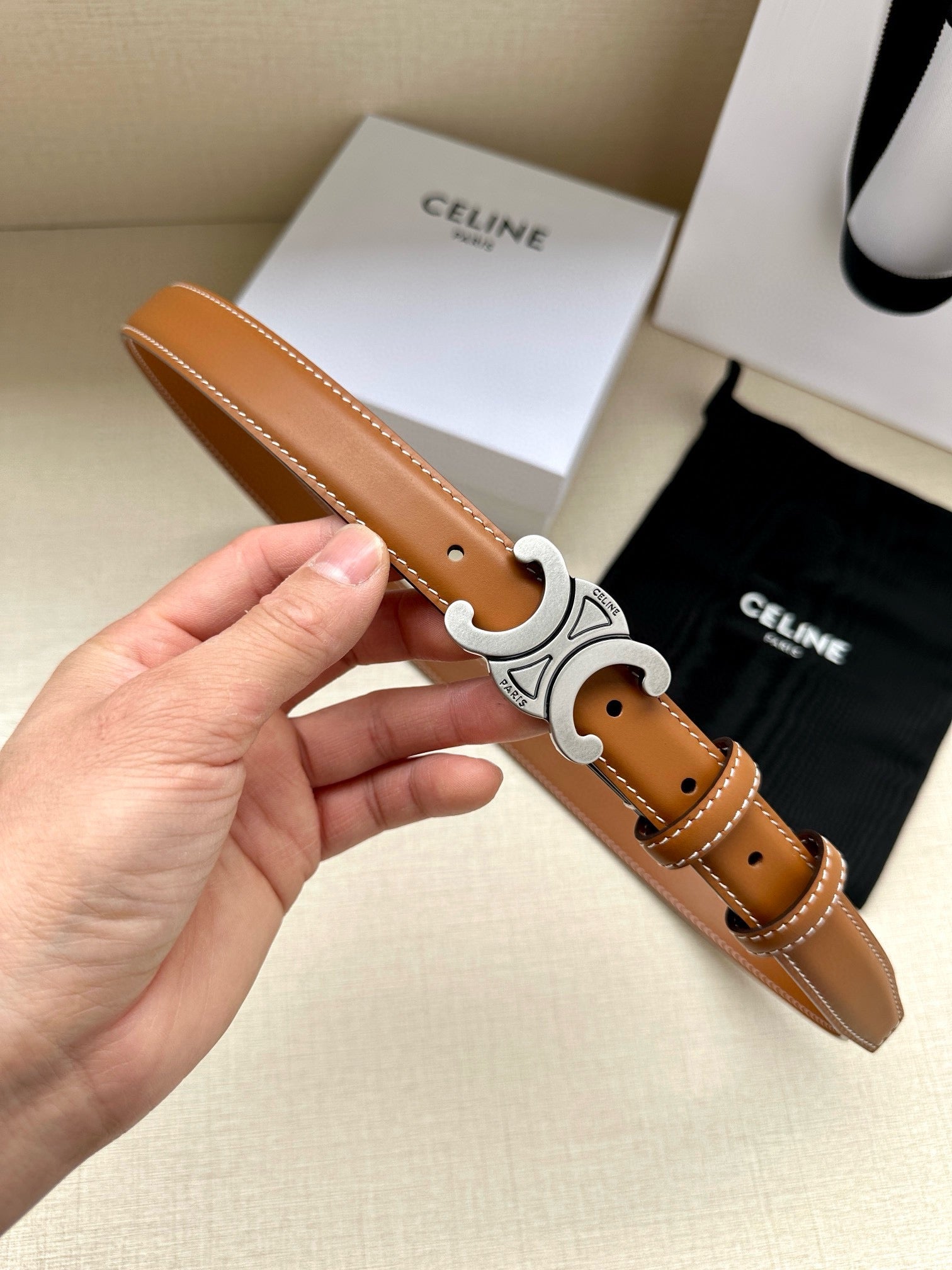 CELINE 25S BELT TRIOMPHE TAURILLON 25MM IN CARAMEL CALFSKIN 557499