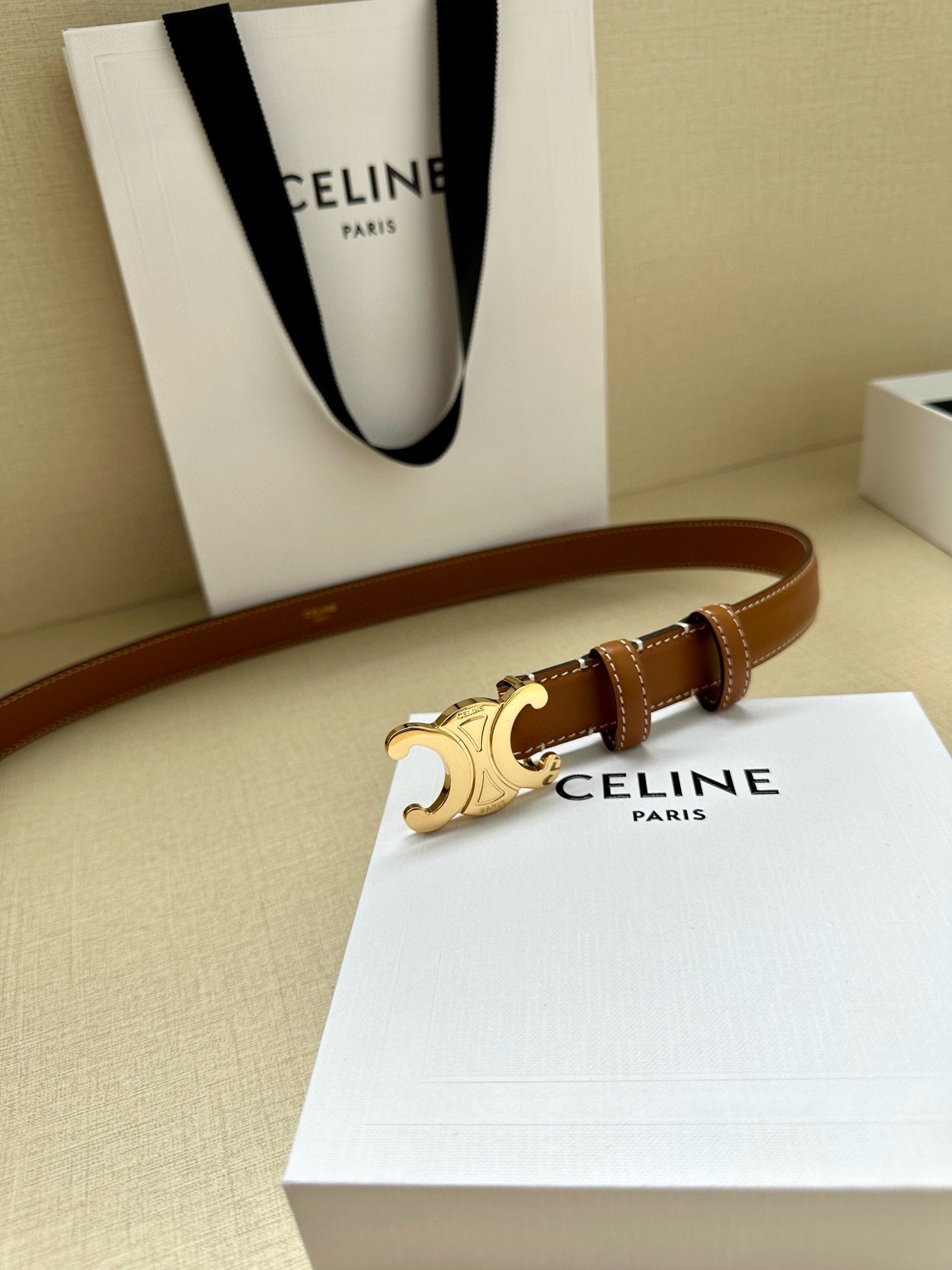 CELINE 25S BELT TRIOMPHE TAURILLON 25MM IN CARAMEL CALFSKIN 557502