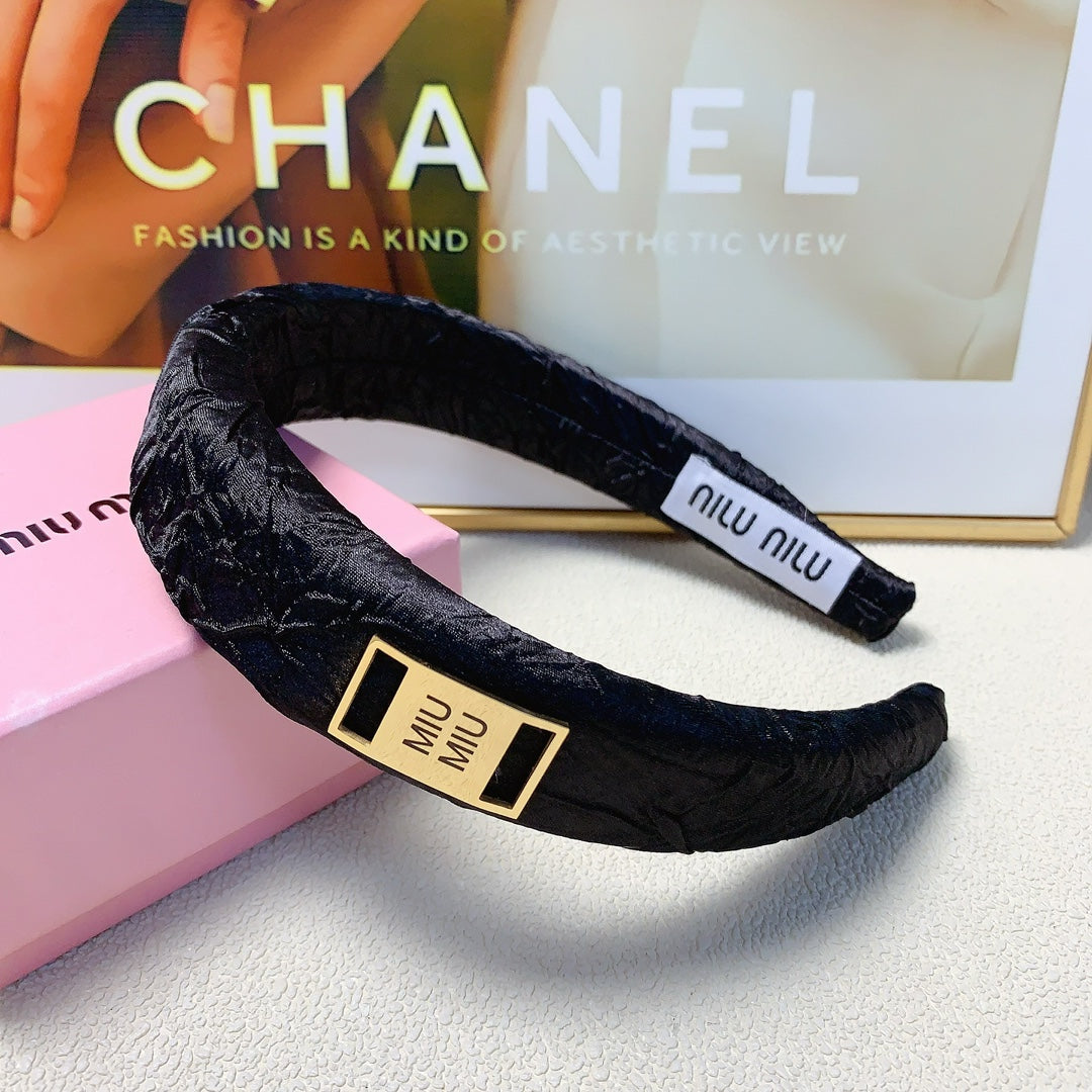 THICK HEADBAND IN BLACK WRINKLED FABRIC 171268