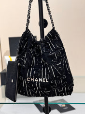 CHANEL 22 BAG 25S 37 CM IN BLACK DENIM