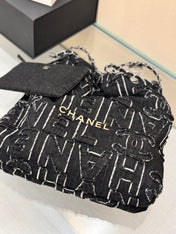 CHANEL 22 BAG 25S 37 CM IN BLACK DENIM