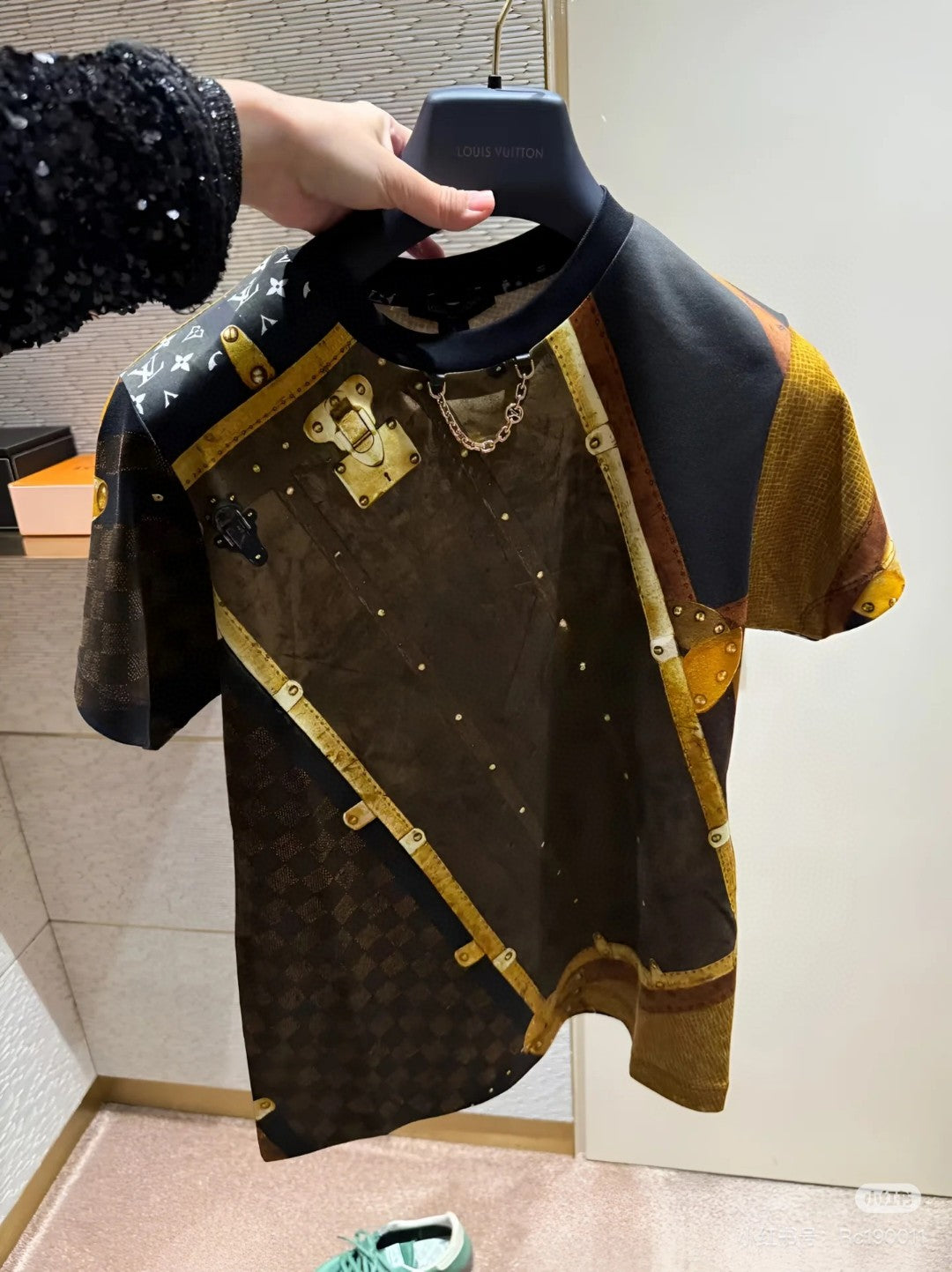 LV 25C Trunk T-Shirt 229190