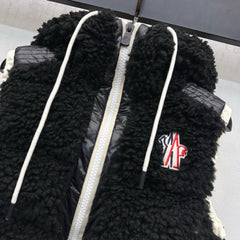 MONCLER 25S DOWN VEST IN BLACK 105