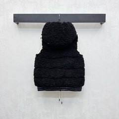 MONCLER 25S DOWN VEST IN BLACK 105