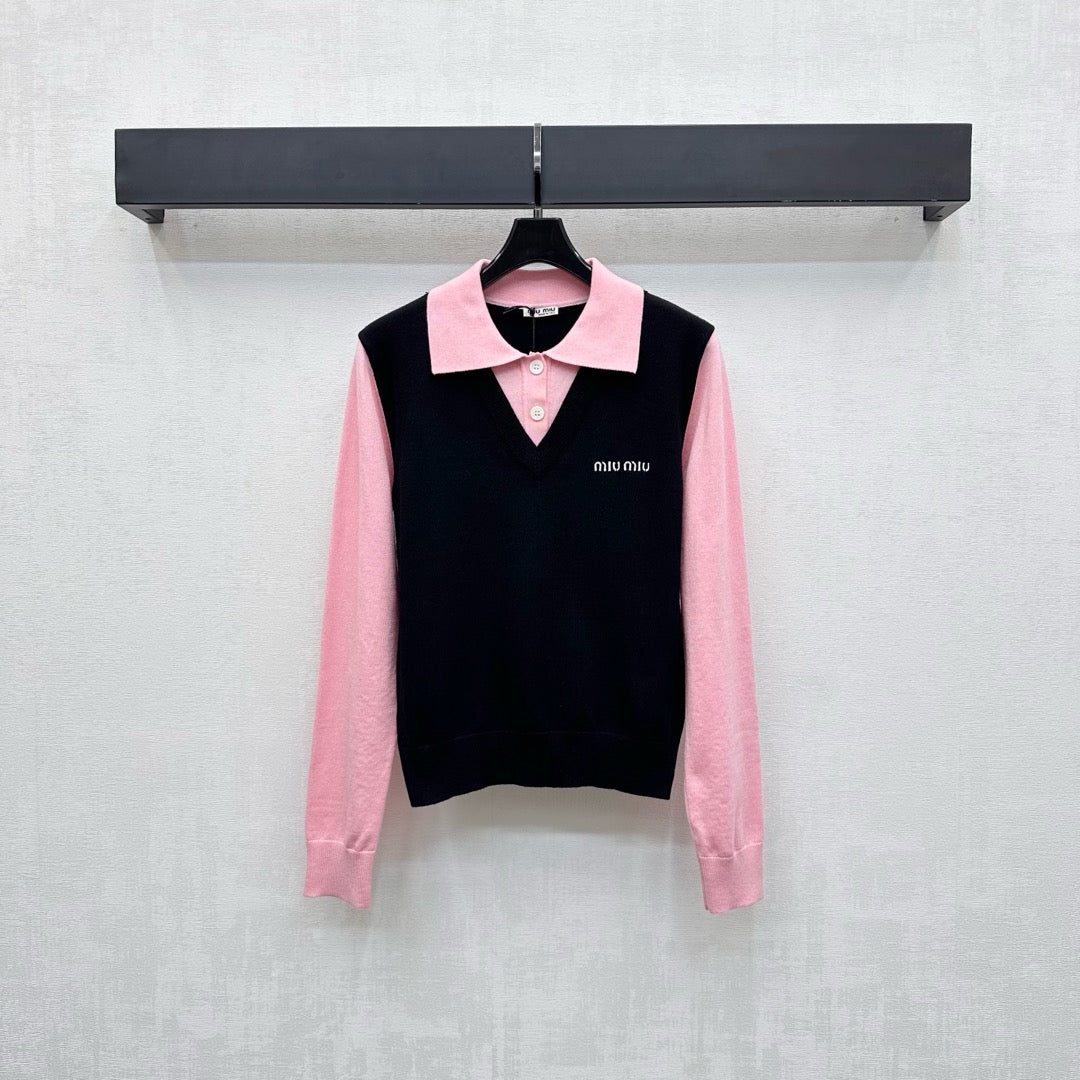 MIUMIU KNITTED SWEATER STYLE 437