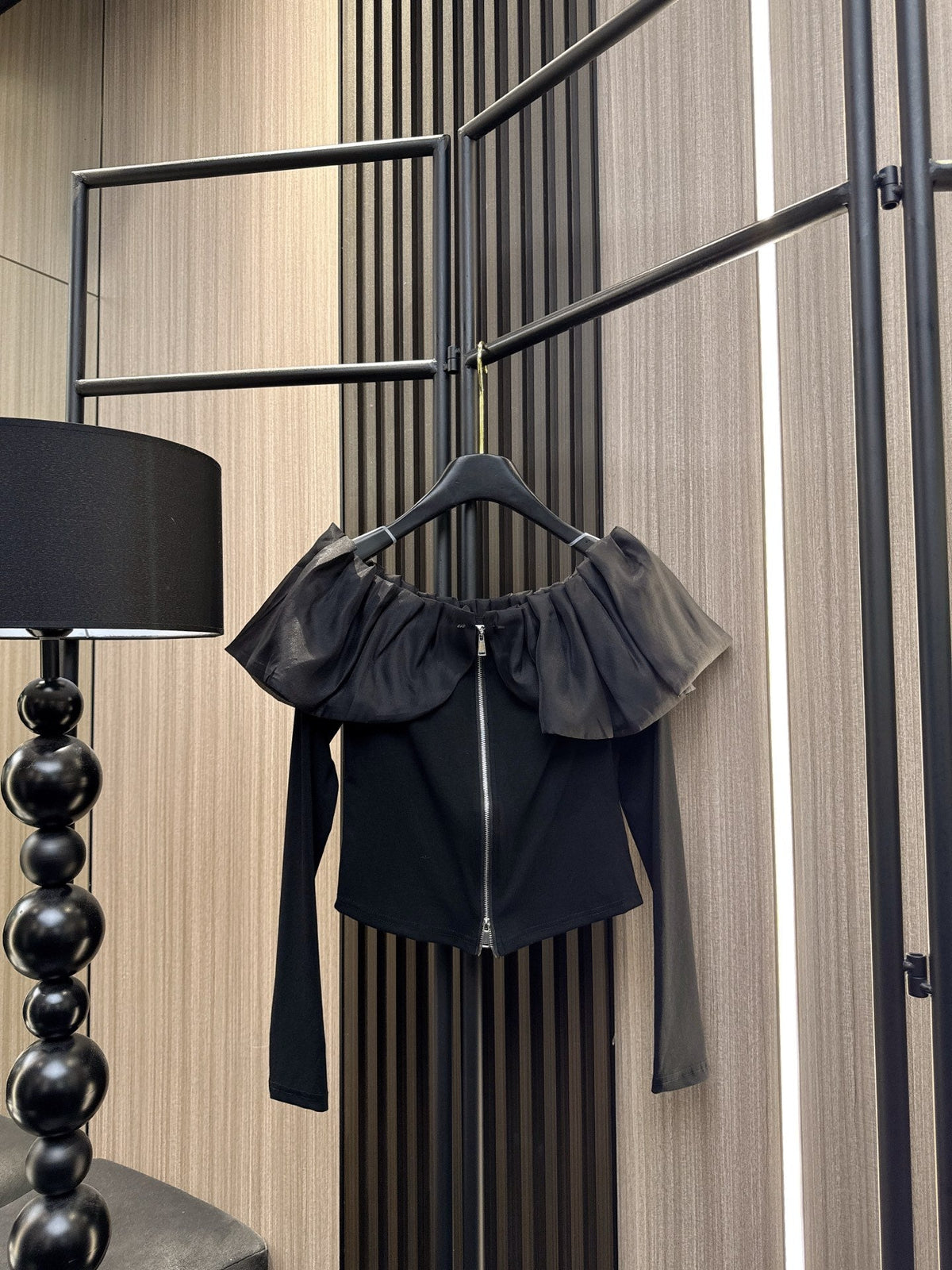 MIUMIU LONG-SLEEVE ZIP-UP TEE STYLE 271