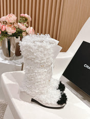 SHORT BOOTS IN WHITE LAMB FUR AND LAMBSKIN 962188