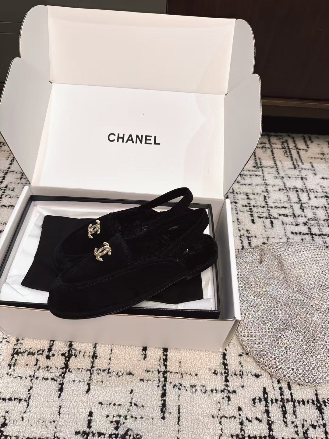 SLINGBACK LOAFER IN BLACK SUEDE AND SHEARLING