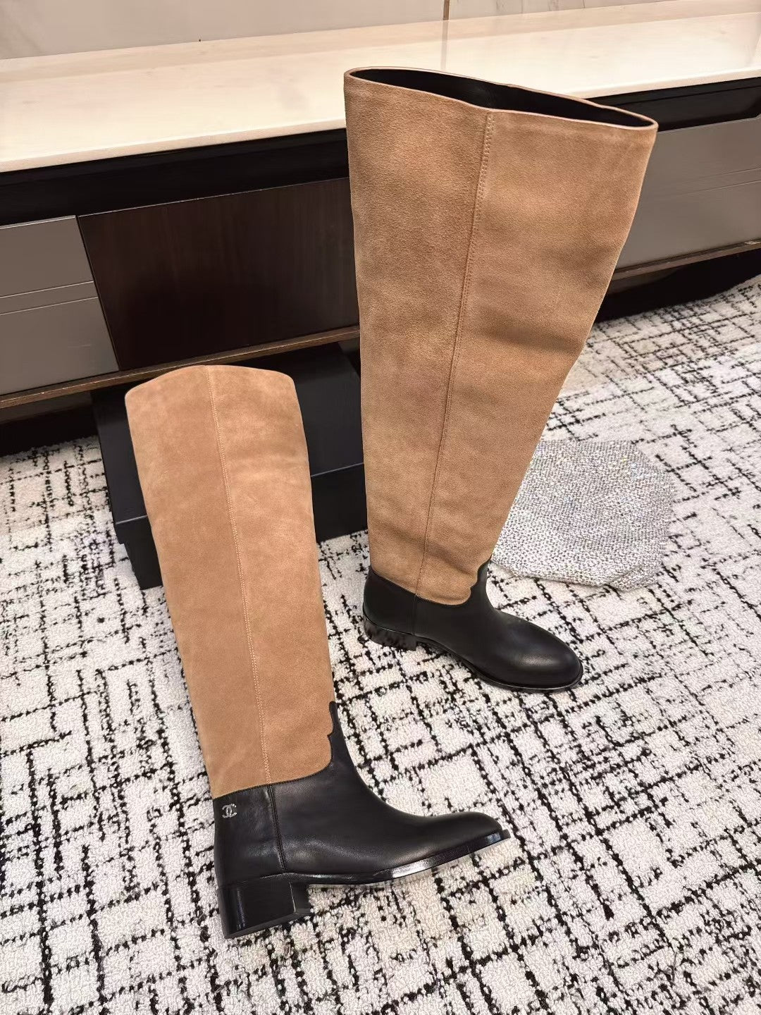 CC HIGH BOOTS IN TAN BROWN SUEDE MIX BLACK CALFSKIN