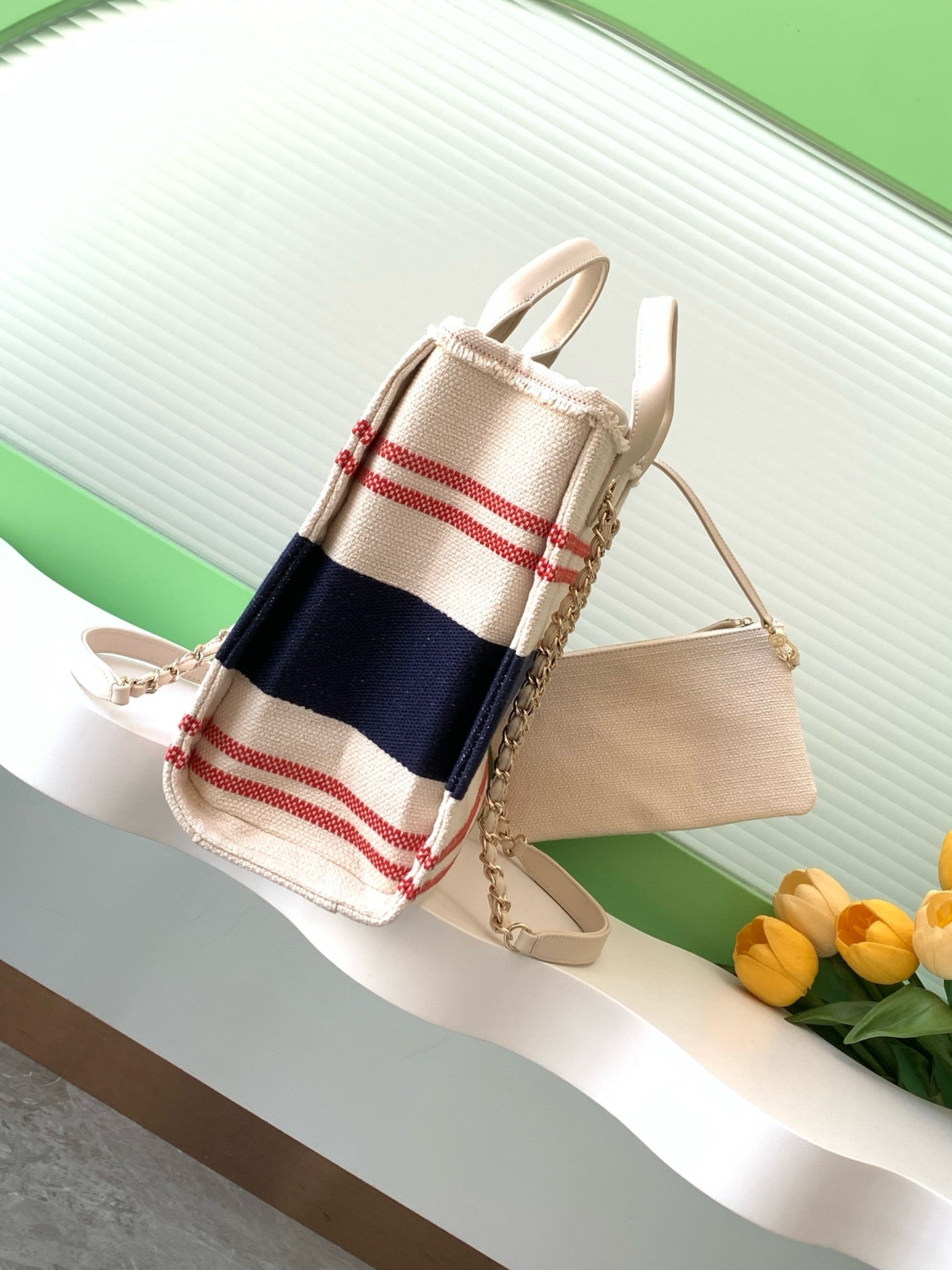 SHOPPING BAG 34 IN WHITE RED AND NAVY BLUE CANVAS