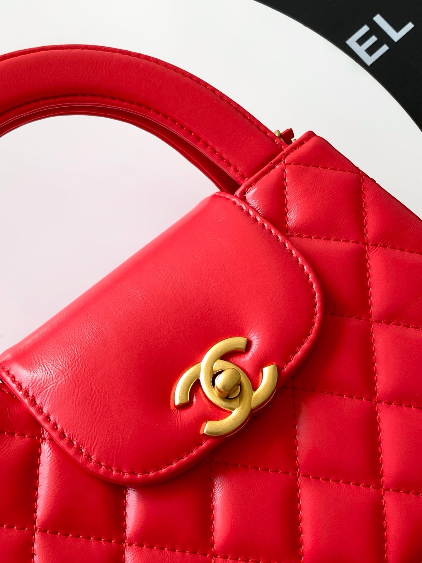 CHANEL 25S MINI KELLY BAG 19 IN RED LAMBSKIN WITH GOLD HARDWARE