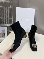 ICON HEELED ANKLE BOOT BLACK SUEDE 4 CM WITH GOLD LOGO