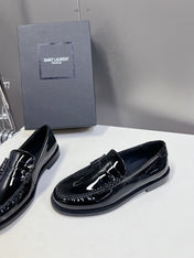 YSL 25S SAINT LAURENT LOAFERS IN BLACK PATENT CALFSKIN