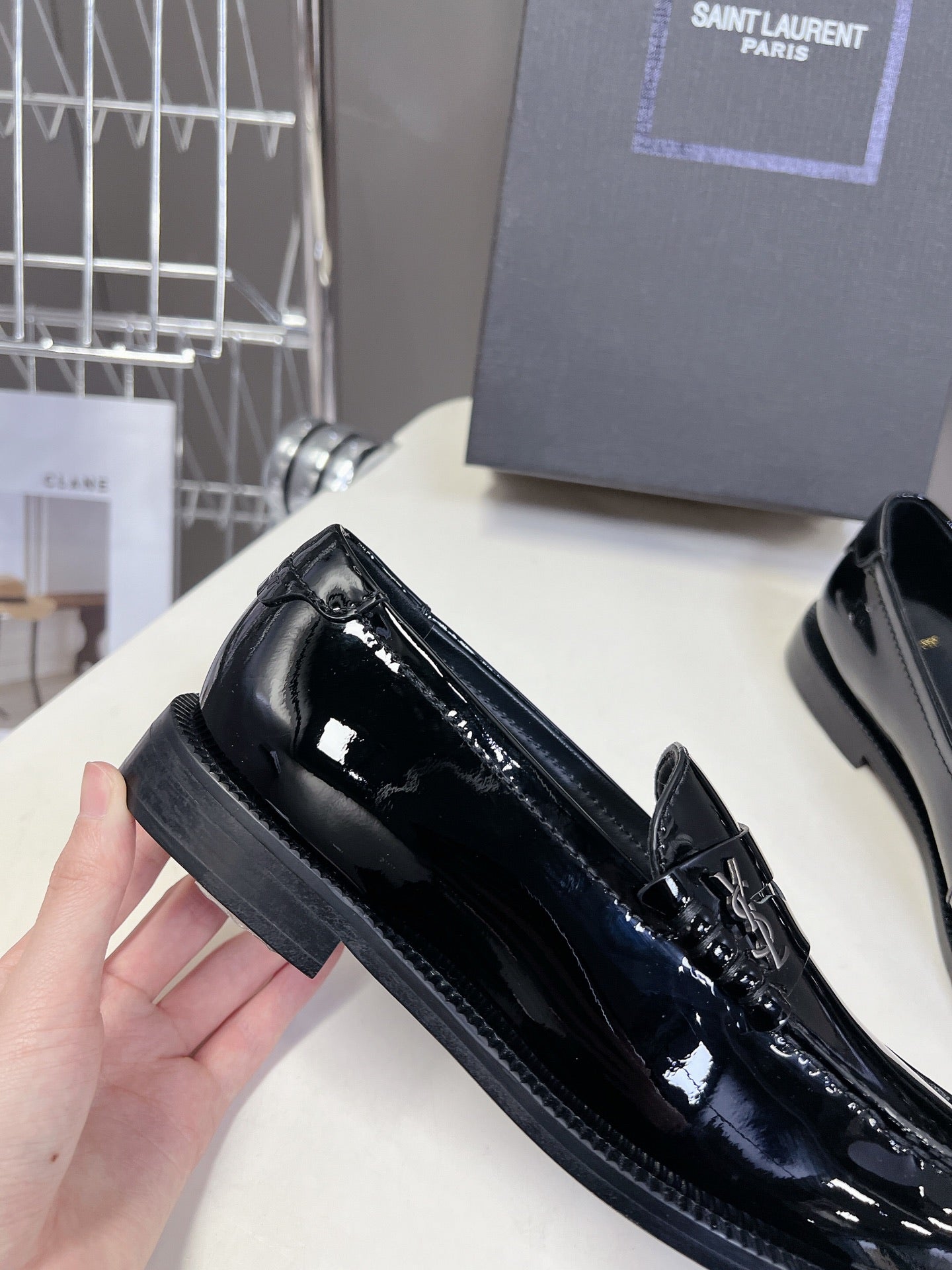 YSL 25S SAINT LAURENT LOAFERS IN BLACK PATENT CALFSKIN