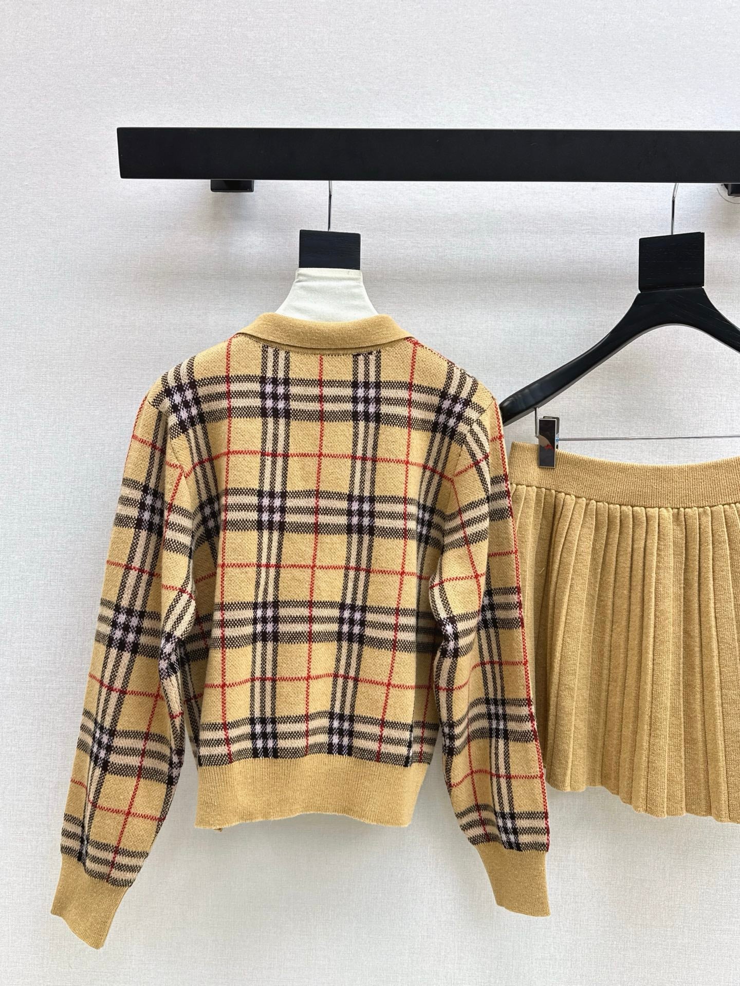 BURBERRY 25S POLO SHIRT AND SKIRT SET 0047