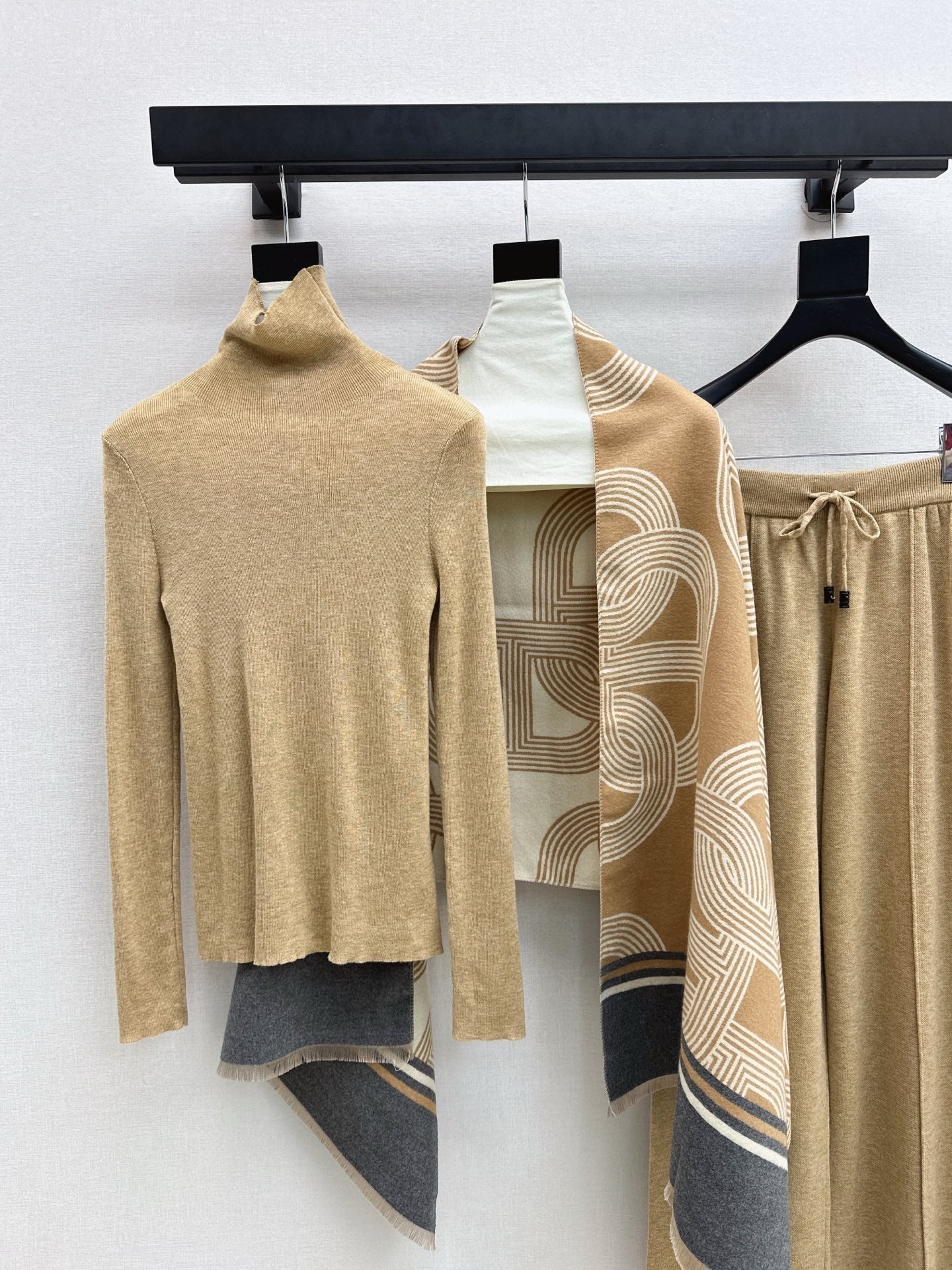 HERMES 25S THREE-PIECE SET 384